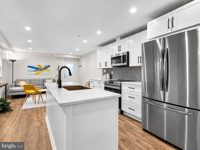 property at 1625 1st St NE