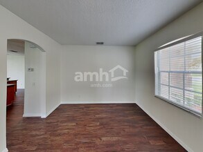 2300 Treetop Ln in Kissimmee, FL - Building Photo - Building Photo