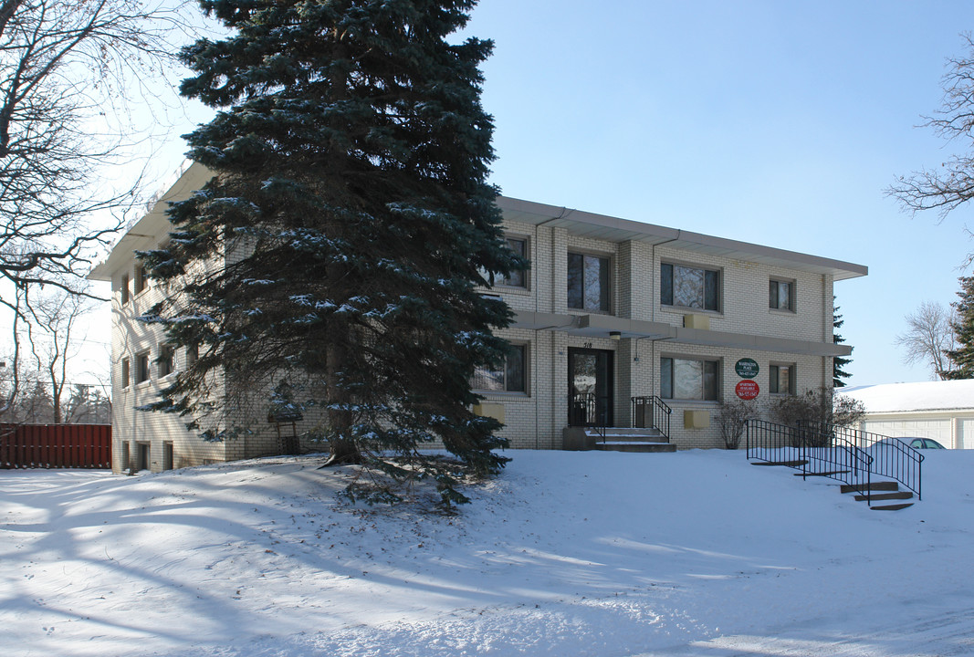 Washington Place in Anoka, MN - Building Photo