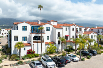 3714 State St in Santa Barbara, CA - Foto de edificio - Building Photo