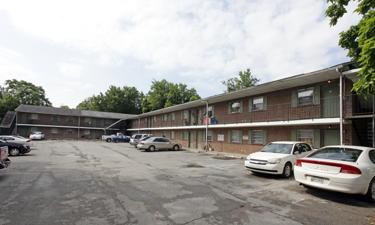 1722 Coker Ave in Knoxville, TN - Foto de edificio