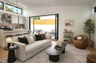 2935 S West View St in Los Angeles, CA - Building Photo