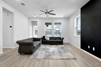 9119 Brixham Dr in Cypress, TX - Building Photo - Building Photo