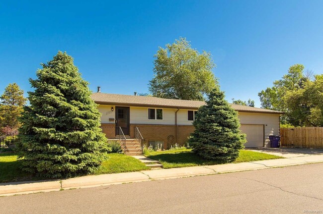 property at 2721 E Colorado Ave