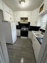 1108 Grove St in Perry, OK - Building Photo - Building Photo