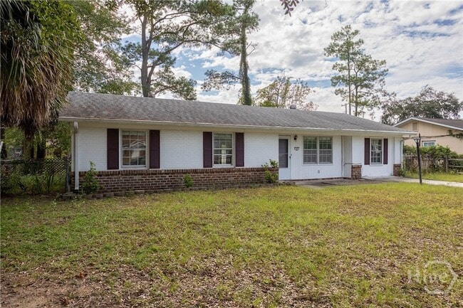 5 Ossabaw Rd in Savannah, GA - Foto de edificio - Building Photo
