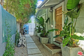 1640 Electric Ave in Los Angeles, CA - Building Photo - Building Photo