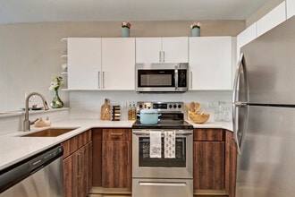 5819 Glisan in Portland, OR - Building Photo - Building Photo