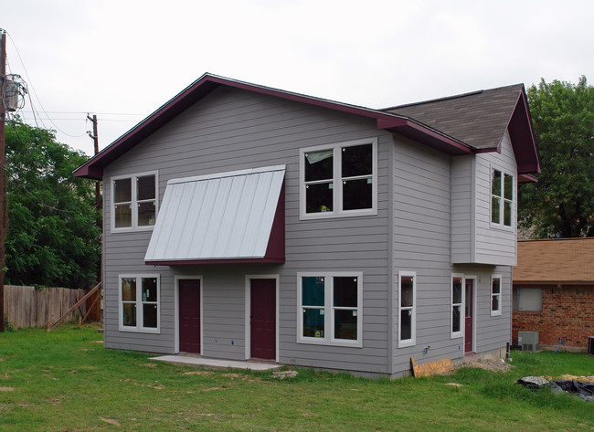 Garden Cove Apartments in Austin, TX - Building Photo - Building Photo