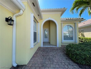 7710 Tommasi Ct in Naples, FL - Building Photo - Building Photo