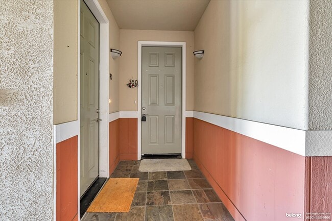 2330 University Ave in East Palo Alto, CA - Building Photo - Building Photo