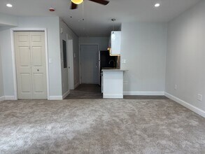 1085 Whalley Ave in New Haven, CT - Building Photo - Building Photo