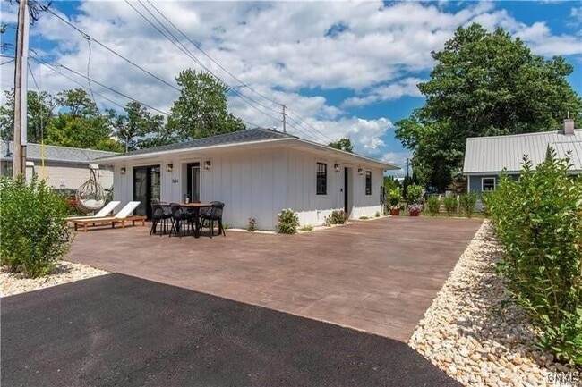 property at 1014 Main St