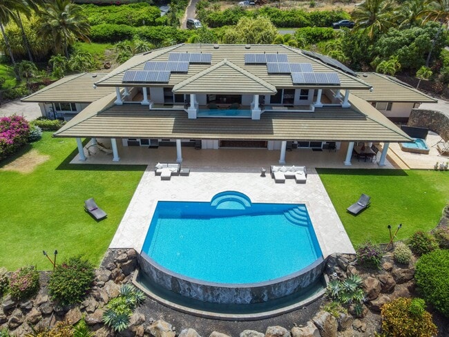 837 Kai Hele Ku St in Lahaina, HI - Building Photo - Building Photo