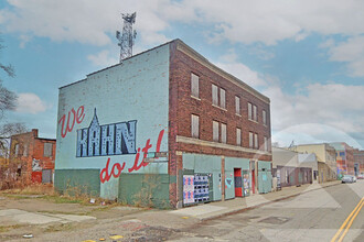 318 Milwaukee Rd in Detroit, MI - Building Photo - Primary Photo