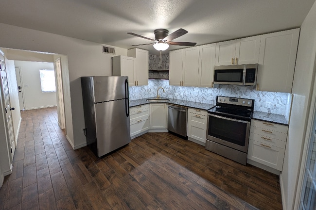 property at 114 Scofield Ave