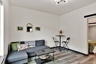 902 Residence St in Wallace, ID - Building Photo