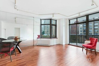 188 E 64th St in New York, NY - Building Photo - Building Photo