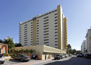 Four Freedoms House in Miami Beach, FL - Building Photo - Building Photo