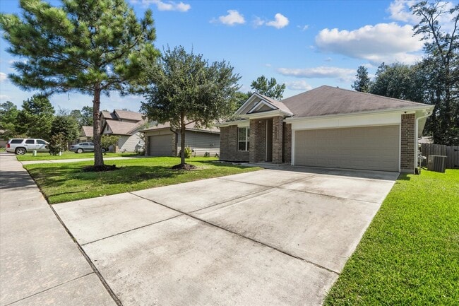1925 Briar Grove Dr in Conroe, TX - Building Photo - Building Photo