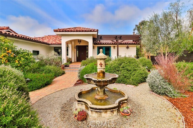 5617 Colodny Dr in Agoura Hills, CA - Building Photo - Building Photo