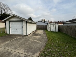 2822 Daleford Ave NE in Canton, OH - Building Photo - Building Photo