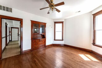 1921 N Pulaski Rd in Chicago, IL - Building Photo - Building Photo
