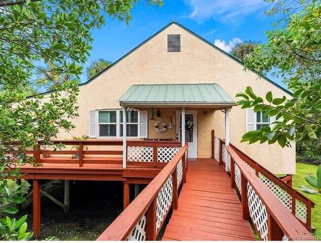 3307 SW Bessey Creek Trl, Unit A in Palm City, FL - Building Photo - Building Photo