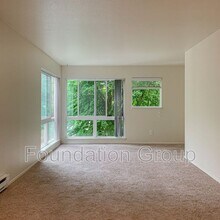 916 N 104th St in Seattle, WA - Building Photo - Building Photo