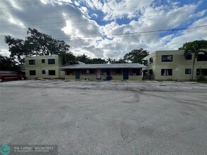 1113 SW 15th Terrace in Fort Lauderdale, FL - Building Photo - Building Photo