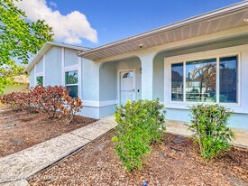 1614 Earlham Ave NW in Palm Bay, FL - Building Photo