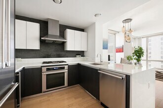 247 W 46th St in New York, NY - Building Photo - Building Photo