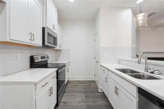 5820 Calle Vis Dr in Lithonia, GA - Building Photo - Building Photo