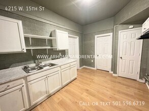 4215 W 15th St in Little Rock, AR - Building Photo - Building Photo