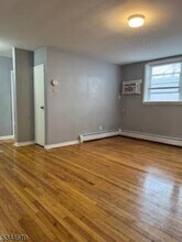 120 W 3rd Ave-Unit -6 in Roselle, NJ - Building Photo - Building Photo