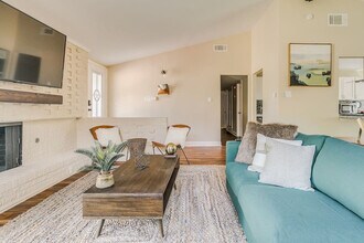 12005 Cromwell Dr in Dallas, TX - Building Photo - Building Photo