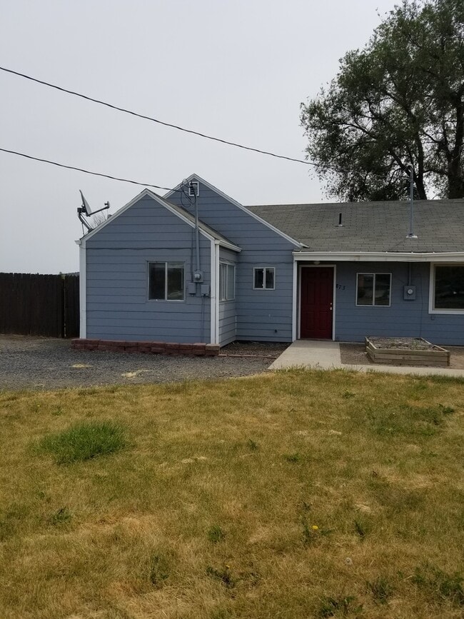 property at 873-875 SW Madison St