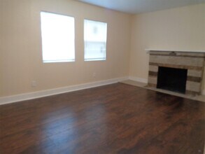 1118 W 5th St in Freeport, TX - Building Photo - Building Photo