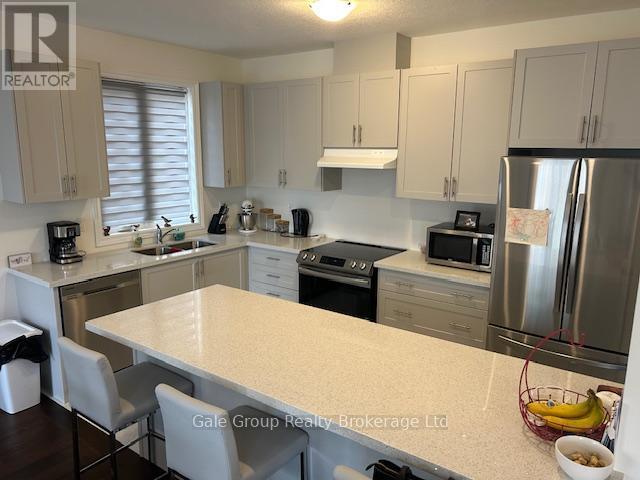 52 Seaton Cres in Tillsonburg, ON - Building Photo - Building Photo