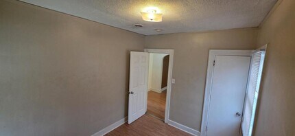 58 Waldo St in Pontiac, MI - Building Photo - Building Photo