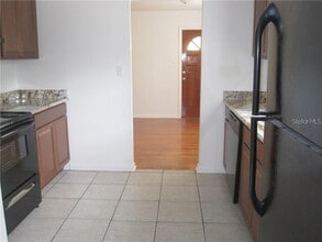 3302 W Wallace Ave in Tampa, FL - Building Photo - Building Photo