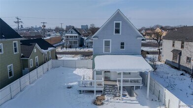 769 19th St in Niagara Falls, NY - Building Photo - Building Photo