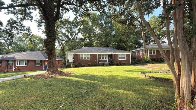 property at 2039 Brewer Blvd SW