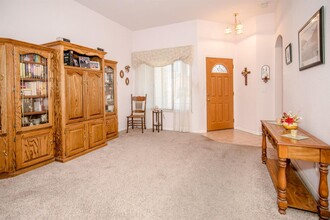1009 Morris Cir in Woodland, CA - Building Photo - Building Photo