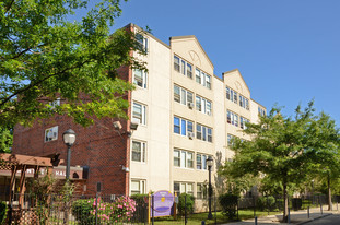 Bentley Hall Apartments