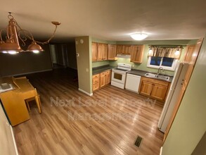 35 Amdahl Ln in Kalispell, MT - Foto de edificio - Building Photo