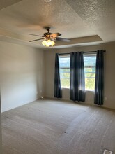 16873 SW Romeo Ter in King City, OR - Foto de edificio - Building Photo