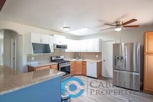 6311 Inman St in San Diego, CA - Building Photo