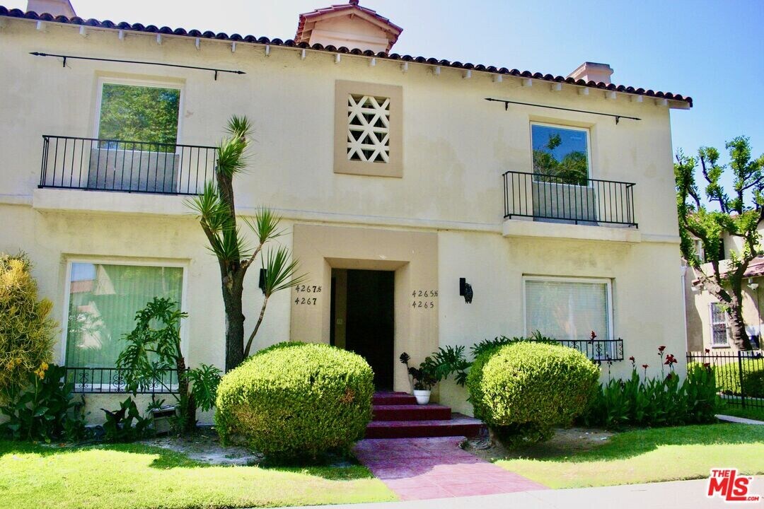 4265 Garthwaite Ave in Los Angeles, CA - Building Photo
