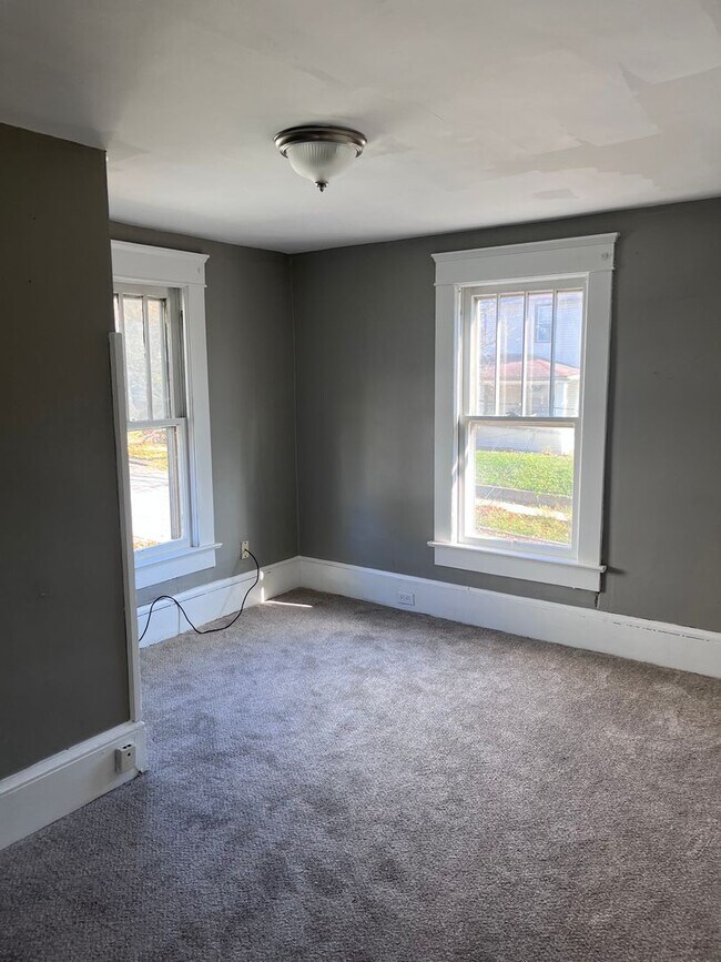 2160 12th St SW in Akron, OH - Building Photo - Building Photo